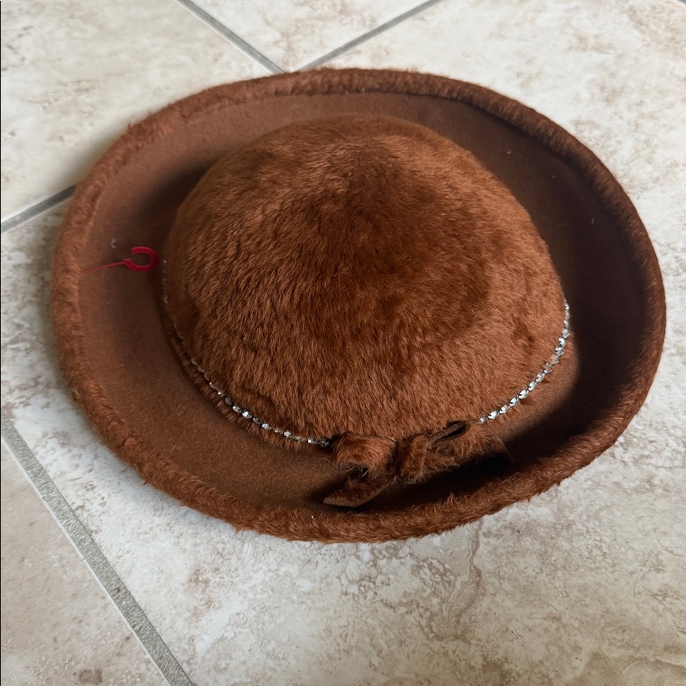 Vintage Sakowitz salon hat